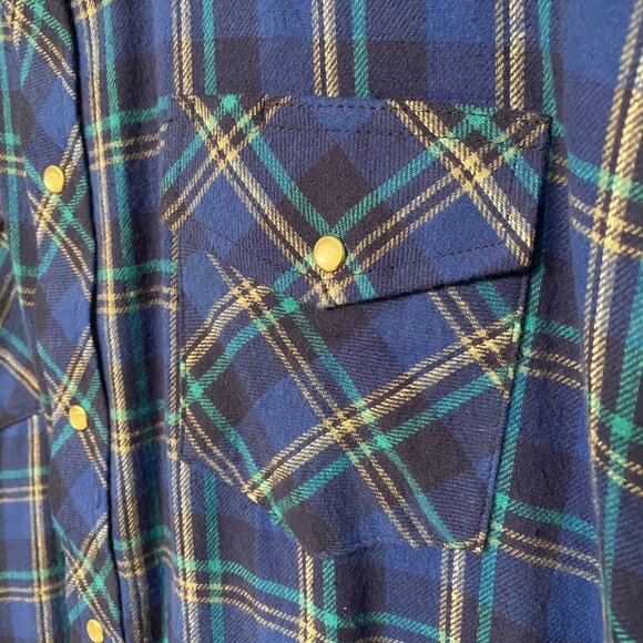 Vintage 90's Wrangler Wrancher Men's Long Sleeve Flannel, Pearl Snaps, 2XL - Picture 4 of 7
